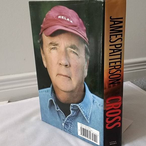 James Patterson's Cross hardcover book - Picture 4 of 5